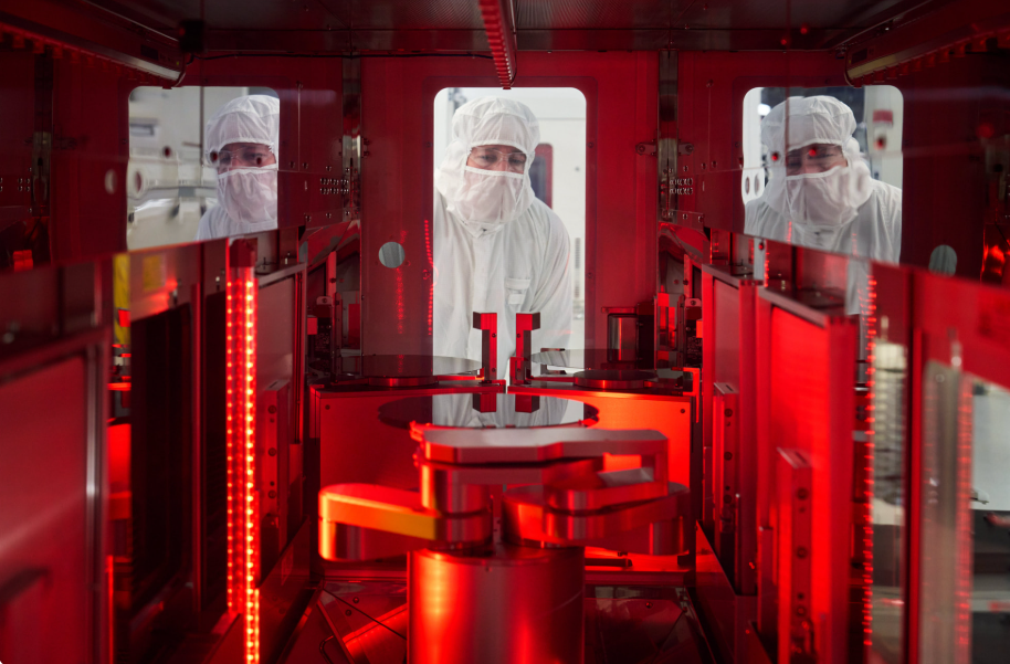 Texas Instruments’ new semiconductor wafer fabrication plant in Lehi, Utah.